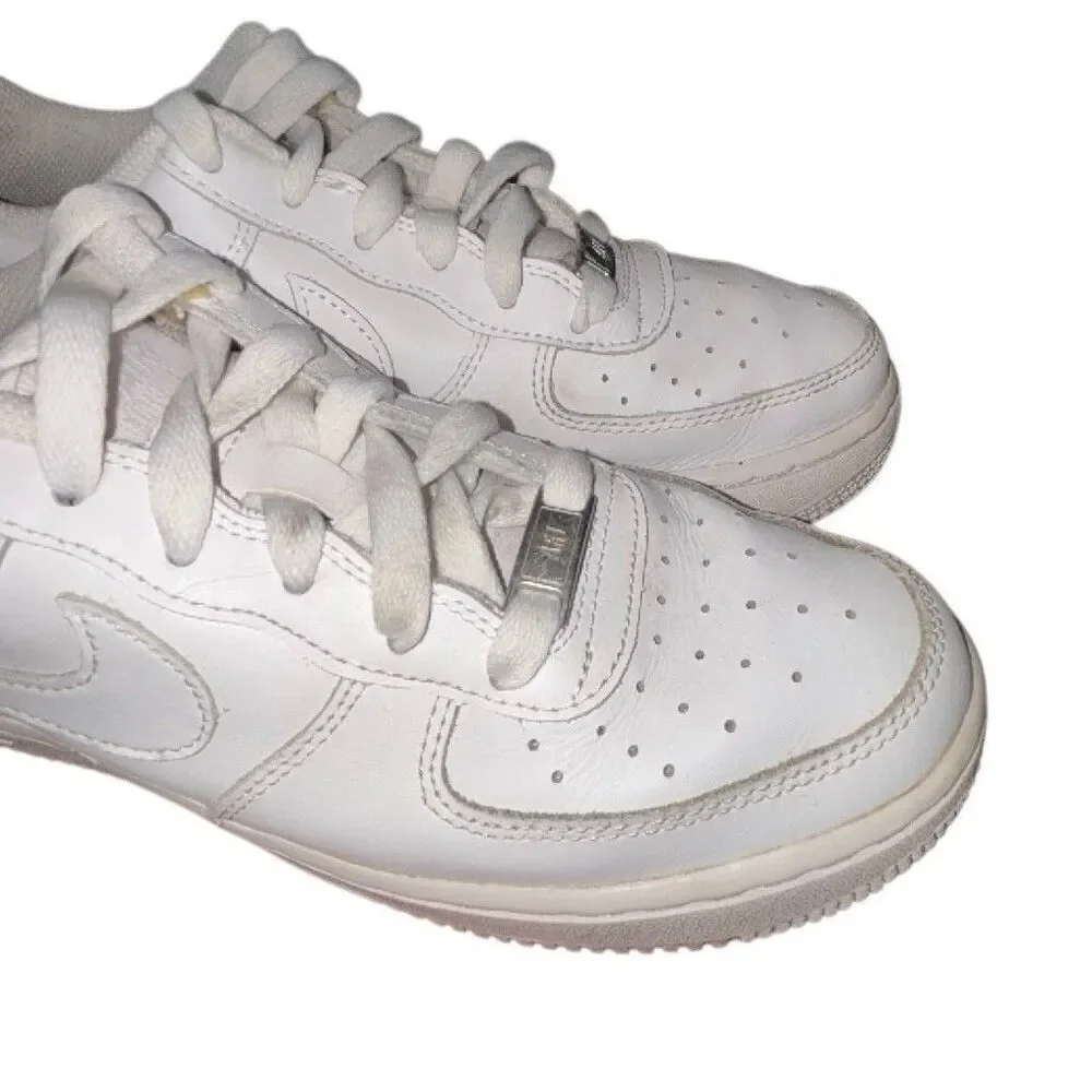 Nike Air Force 1 White Leather Solid Low Top Lace-Up Sneakers size 5.5Y
